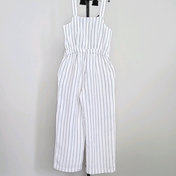 LOFT Cropped Jumper Romper. - Picture 4 of 6